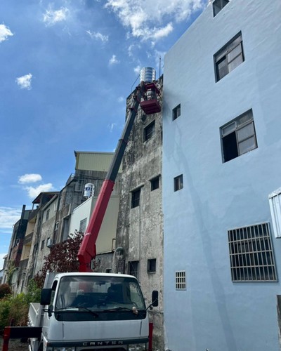 彰化溪州外牆防水, 彰化溪州大門磁磚油漆, 彰化溪州外牆油漆, 彰化溪州外牆老舊滲水, 彰化溪州老屋翻修, 彰化溪州舊屋改建, 彰化溪州舊屋翻新, 彰化溪州防水工程, 彰化溪州房屋修繕, 
                    彰化溪州土木工程, 彰化溪州居家修繕, 彰化溪州土水師傅
