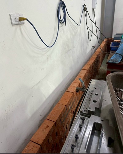 彰化砌磚, 彰化泥作工程, 彰化排水溝砌磚, 彰化芳苑居家改造, 彰化芳苑浴室整修推薦, 彰化芳苑老屋翻修, 彰化芳苑舊屋改建, 彰化芳苑舊屋翻新, 彰化芳苑客廳裝修