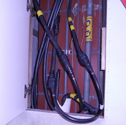 苗栗室內配線, 苗栗室內配管, 苗栗水電師傅, 苗栗水電工, 苗栗舊屋翻新, 苗栗舊屋重新配管, 苗栗水管埋設, 苗栗換馬桶, 苗栗換水龍頭, 苗栗舊屋翻新, 苗栗房子結構補強